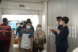 Masuki H-10 truk logistik dari Jawa menuju Sumatera meningkat