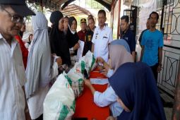 Sebanyak 12.494 keluarga di Tebing Tinggi terima bantuan beras 10 kg