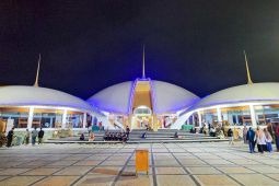 Keunikan arsitektur Masjid Al Baitul Amien mirip Gedung MPR DPR