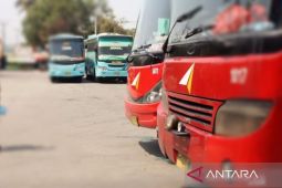 Polres Karawang bersama Dishub intensifkan ramp check armada bus