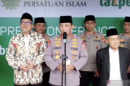 Polri gandeng Persis di Bandung salurkan 30 ribu paket sembako ke masyarakat