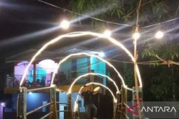 Warga Batu Merah Ambon hiasi kampung menjelang Idul Fitri