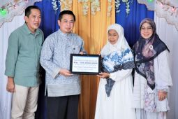 Bank Kalsel salurkan bantuan untuk PAUD terpadu Al Kautsar