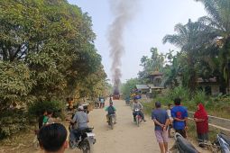 Truk dibakar massa di Aceh Tamiang setelah tabrak murid SD, begini kronologinya