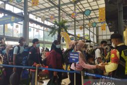 Stasiun Pasar Senen berangkatkan 23.600 pemudik H-6 Lebaran