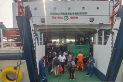 Arus Mudik - 65 kendaraan pemudik keluar Belitung melalui pelabuhan Tanjung Ru