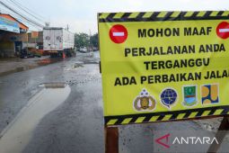 Pemkab Bekasi optimalkan pekerjaan perbaikan jalur alternatif mudik