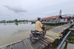 Pemkot Banjarmasin perbaiki 1,9 kilometer "Titian" di pulau Bromo