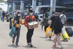 Arus mudik di Terminal Arjosari Malang