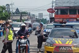 Polres Cimahi sebut 1.053 personel gabungan diturunkan kawal mudik