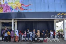 Pencairan bansos jelang lebaran