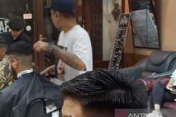 Omzet usaha barbershop di Medan  naik 100 persen jelang Lebaran