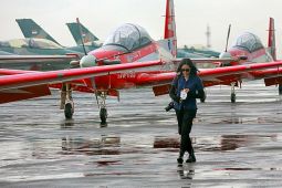 Sandriani Permani asal Bandung mampu terbang tinggi berkat fotografi