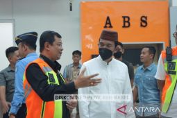 ARUS MUDIK - Pj Gubernur: Mudik di Bandara Pangkalpinang lancar