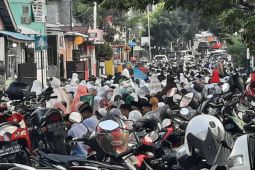 Khatib harapkan Idul Fitri momentum umat Islam ekspresikan  kegembiraan