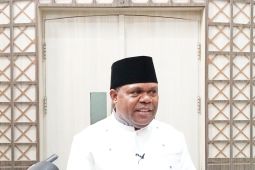Bupati Manokwari ajak umat Islam tingkatkan kualitas keimanan