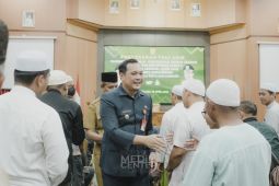 Wali Kota Banjarbaru naikan insentif pengurus rumah ibadah