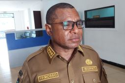 Bupati Sorong ajak masyarakat perkuat toleransi antarumat beragama