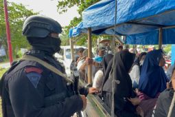 Brimob siap siaga jaga keamanan di tempat wisata pantai selatan Jabar