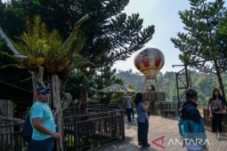 Sejumlah jalur objek wisata Jabar mulai dipadati kendaraan