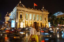 "A Tourist's Guide to Love" tembus top 10 Netflix di Asia