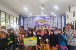 Siswa SMP Bajayau Lestari sukses sabet juara ajang FLS2N tingkat kabupaten