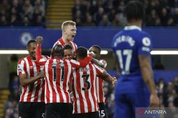 Hasil dan jadwal Liga Inggris: Wolves torehkan kemenangan perdana, Brentford tekuk Bournemouth