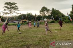 Desa Bajubang laut gelar beragam lomba unik dalam meriahkan Idul Fitri