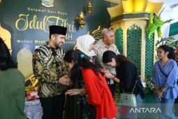 Gubernur Khofifah tanamkan semangat toleransi di momen Idul Fitri