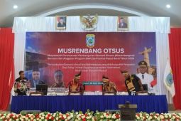 Paulus Waterpauw ingatkan penggunaan dana Otsus tepat sasaran
