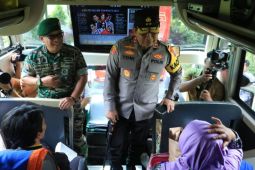 Kapolda Jatim berangkatkan 112 bus balik mudik gratis ke Jakarta