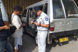 Jasa Raharja Banten Melakukan Giat Sosialisasi dan Door To Door ke Pangkalan Angkutan Umum di Stasiun Kota Cilegon