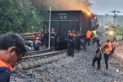 KAI Tanjungkarang berupaya lakukan normalisasi jalur ambles