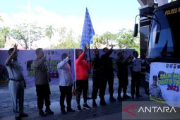 Polres dan Pemkot Singkawang lepaskan 44 peserta balik mudik