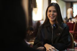 Raisa ajak penonton karaoke massal di konser Yovie Widianto