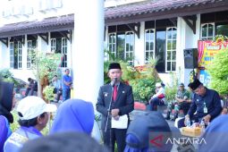 Bupati Bangka menargetkan juara umum Porkorpri provinsi
