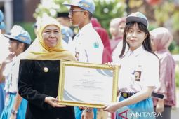 Gubernur Khofifah tekankan pendidikan yang relevan dengan zaman