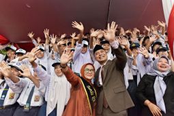 Wali Kota Surabaya sebut digitalisasi penting di zaman modern