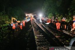 KAI Divre IV lanjutkan perbaikan jalur rel amblas