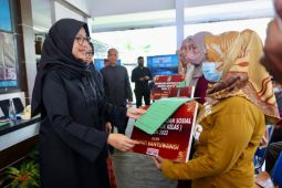 Pemkab Banyuwangi genjot ekonomi arus bawah melalui "Warung Naik Kelas"