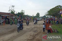 Masyarakat Rumbia antusias sambut kedatangan Presiden Jokowi