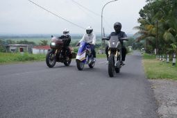 Tiga modifikator hadirkan CB150X bergaya modifikasi masa kini