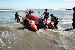 Basarnas Bengkulu imbau pengunjung tidak mandi di Pantai Panjang