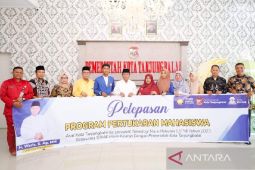 Dua mahasiswa warga Tanjung Balai dilepas ke Malaysia