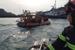 Kapal penyeberangan Merak-Bakauheni terbakar
