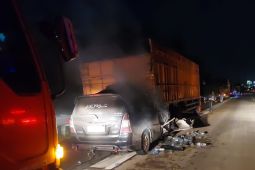 Dua orang tewas akibat kecelakaan lalu lintas di Tol Bakauheni Lampung