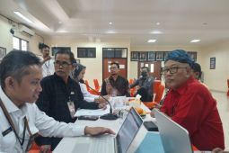 Ananta Wahana daftar calon anggota DPD ke KPU Banten