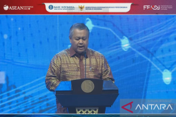 BI: Transaksi uang elektronik capai Rp495 triliun pada 2023