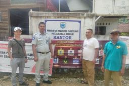 Petugas Jasa Raharja Sosialisasikan UU N0 22/Tahun 2009 Pasal 74 di Kecamatan Sumur Pandeglang