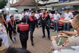 Siswa SMA Bandung sambut atlet hoki asal Jabar yang raih emas SEA Games